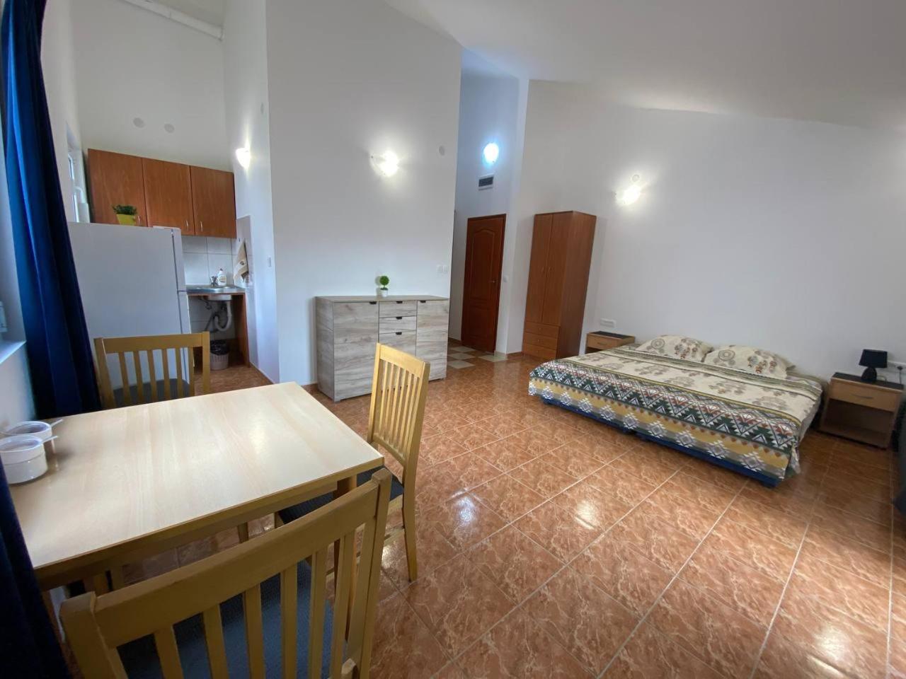 Alina'S Apartment Bečići Extérieur photo