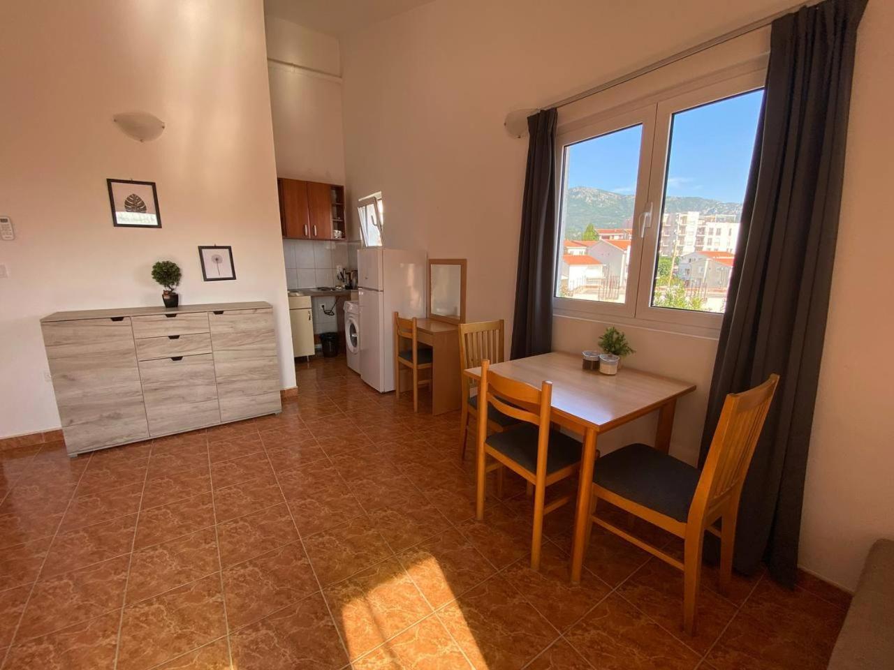 Alina'S Apartment Bečići Extérieur photo